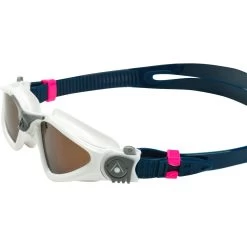 AQUASPHERE Kayenne Small Compact Clear Polarized Brown Lenses Swimming Goggles White Gray -Water Adventure 67572990836d Aquasphere KAYENNE SMALL LENS POL BROW Schwimmbrille white gray
