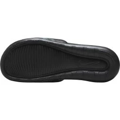 Nike Victori One Slider Men Black Pure Platinum -Water Adventure 87560266130b Nike Badeschuhe Victori He black
