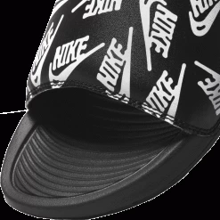 Nike Victori One Slider Men Black White 10 Nike Victori One Slider Men Black White -Water Adventure 87560269552d Nike Badeschuhe Victori He schwarz