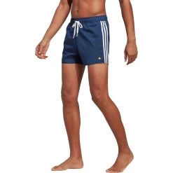 ADIDAS 3-Stripes CLX Swim Shorts Men Team Navy Blue -Water Adventure 96610021608C adidas 3 Streifen CLX Badeshorts Herren blau